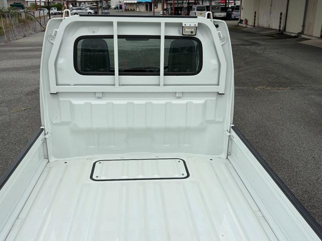 ＮＴ１００クリッパートラック ＤＸ農繁仕様　５速マニュアル　Ｈｉ－Ｌｏ切替付パートタイム４ＷＤ　デフロック　走行５４６０ｋｍ（9枚目）