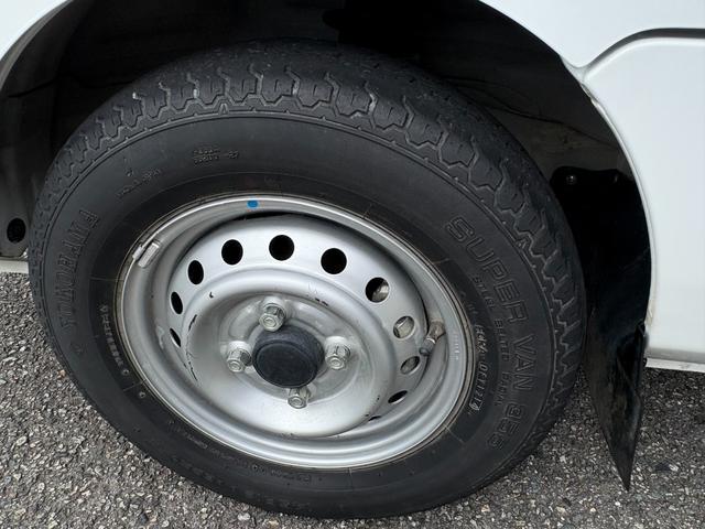 ＮＴ１００クリッパートラック ＤＸ農繁仕様　５速マニュアル　Ｈｉ－Ｌｏ切替付パートタイム４ＷＤ　デフロック　走行５４６０ｋｍ（13枚目）