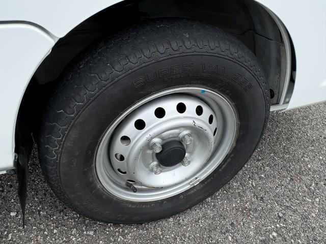 ＮＴ１００クリッパートラック ＤＸ農繁仕様　５速マニュアル　Ｈｉ－Ｌｏ切替付パートタイム４ＷＤ　デフロック　走行５４６０ｋｍ（14枚目）