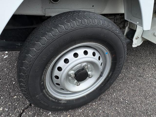 ＮＴ１００クリッパートラック ＤＸ農繁仕様　５速マニュアル　Ｈｉ－Ｌｏ切替付パートタイム４ＷＤ　デフロック　走行５４６０ｋｍ（15枚目）