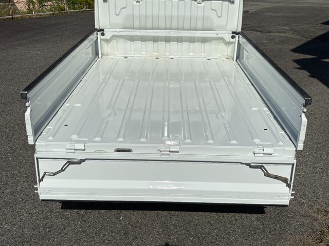 キャリイトラック KC エアコン パワステ オートマチック車 パートタイム4WD Wエアバッグ(10枚目)