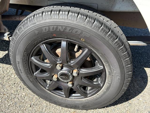 キャリイトラック KC エアコン パワステ オートマチック車 パートタイム4WD Wエアバッグ(13枚目)