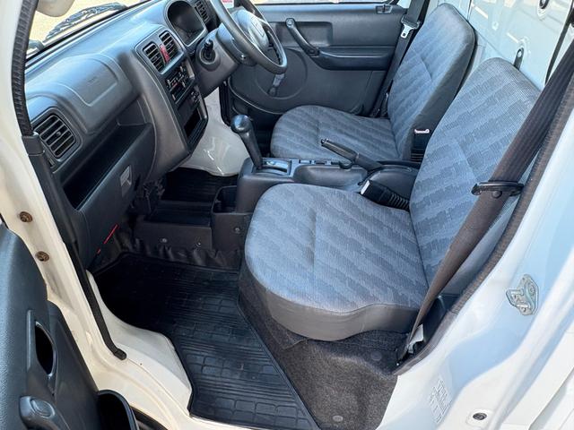 キャリイトラック KC エアコン パワステ オートマチック車 パートタイム4WD Wエアバッグ(18枚目)