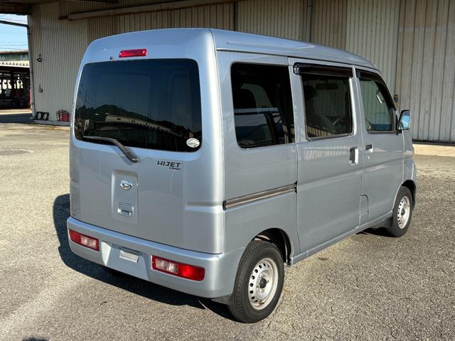 ハイゼットカーゴ ＤＸ　ハイルーフ　パートタイム４ＷＤ　４速ＡＴ車　キーレスエントリー（8枚目）