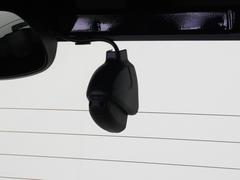 ���μ֤ˤϥꥢ�ˤ�ɥ饤�֥쥳���������������Ƥ���ޤ��������������ʤɤ�Ͽ���뼫ư���Ѥ����֤Ǥ������⤷��λ��Τκݤε�Ͽ�Ϥ������ι�Ԥκݤλפ��ФȤ��ƥɥ饤�֤α�����ڤ��ळ�Ȥ��Ǥ��ޤ��� 7