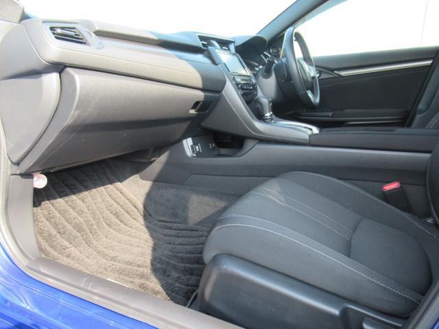 シビック ハッチバック　ギャザズナビ　Ｂｌｕｅｔｏｏｔｈ　ＣＤ・ＤＶＤ再生　バックカメラ　ドラレコ　シートヒーター　ホンダセンシング　渋滞追従機能　クルーズコントロール　ＬＥＤヘッド　フォグライト　ＥＴＣ　純正アルミホイール（46枚目）