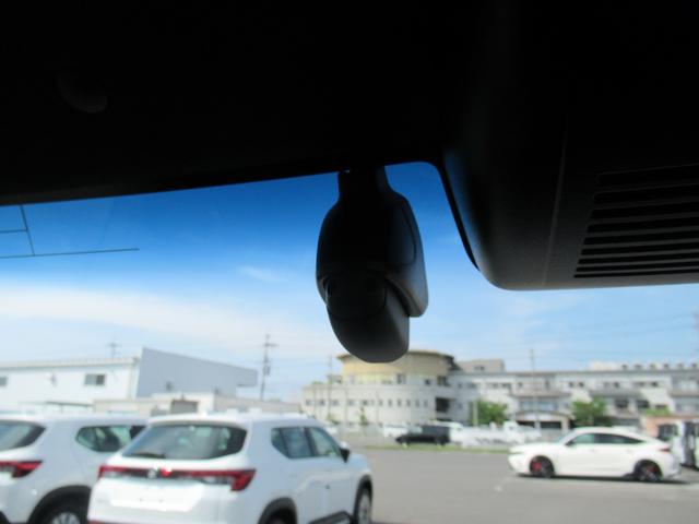 Ｎ－ＢＯＸカスタム Ｇ・Ｌターボホンダセンシング　ギャザズナビ　フルセグ　ＤＶＤ　ＣＤ　Ｂｌｕｅｔｏｏｔｈ　Ｂカメラ　ドラレコ　両側電動スライド　シートヒーター　ＬＥＤヘッドライト　フォグライト　ＥＴＣ　ロールサンシェイド　純正アルミホイール（19枚目）