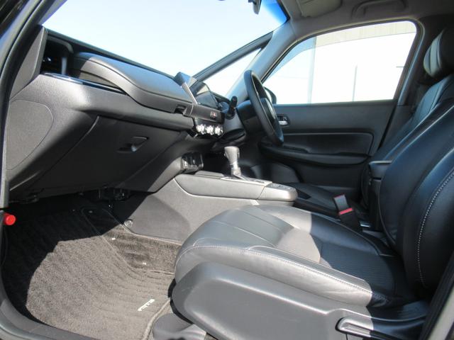 フィット ｅ：ＨＥＶリュクス　ギャザズナビ　フルセグ　ＤＶＤ　ＣＤ　Ｂｌｕｅｔｏｏｔｈ　ＬＥＤヘッドライト　フォグライト　ＥＴＣ　ワイヤレス充電　Ｂカメラ　前後ドラレコ　本革シート　シートヒーター　ＬＥＤヘッドライト　純正アルミ（49枚目）
