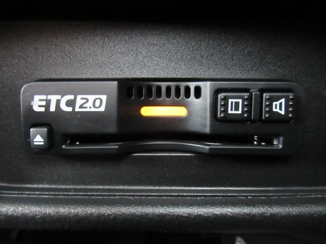 オデッセイハイブリッド ｅ：ＨＥＶアブソルート・ＥＸ　ギャザズナビ　Ｂｌｕｅｔｏｏｔｈ　ＣＤ・ＤＶＤ再生　フルセグ　マルチビューカメラ　ドラレコ　両側電動スライド　電動リアゲート　電動シート　シートヒーター　純正アルミホイール　ＥＴＣ（24枚目）