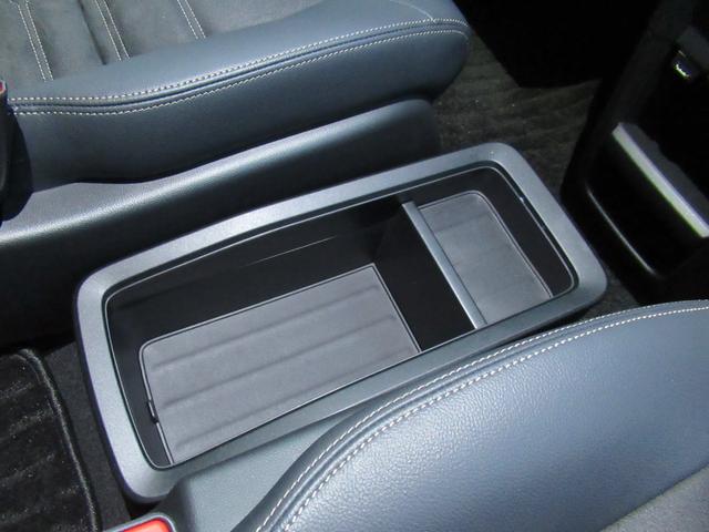 ステップワゴン e:HEVスパーダプレミアムライン 11.4インチHondaCONNECTナビ Bluetooth CD・DVD再生 フルセグTV マルチビューカメラ 両側電動スライド 電動リアゲート シートヒーター 純正アルミホイール(30枚目)