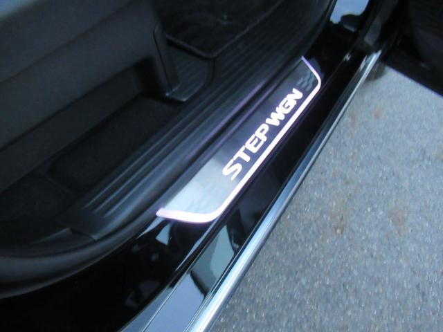 ステップワゴン e:HEVスパーダプレミアムライン 11.4インチHondaCONNECTナビ Bluetooth CD・DVD再生 フルセグTV マルチビューカメラ 両側電動スライド 電動リアゲート シートヒーター 純正アルミホイール(35枚目)