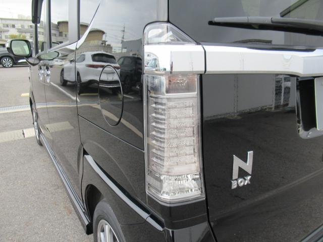 Ｎ－ＢＯＸカスタム ＧＳＳパッケージ　ギャザズナビ　Ｂカメラ　前後ドラレコ　両側電動スライド　シートヒーター　ＨＩＤ　後席前後スライド（12枚目）