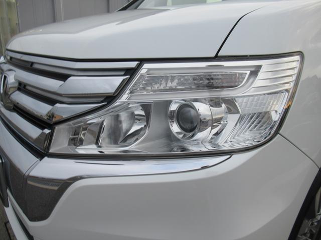 ステップワゴンスパーダ Ｓ　パナソニックナビ　Ｂカメラ　前後ドラレコ　両側電動スライド　ＨＩＤ（11枚目）