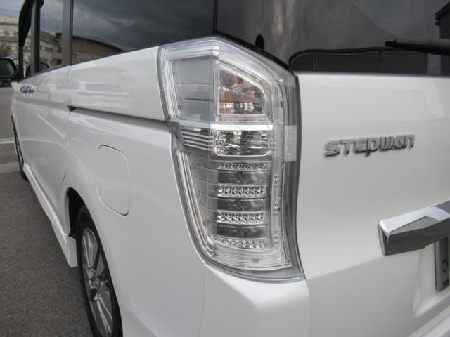 ステップワゴンスパーダ Ｓ　パナソニックナビ　Ｂカメラ　前後ドラレコ　両側電動スライド　ＨＩＤ（12枚目）