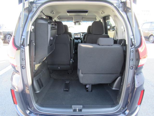 フリードハイブリッド ハイブリッド・Ｇブラックスタイル　ギャザズ９インチナビ　Ｂｌｕｅｔｏｏｔｈ　ＣＤ・ＤＶＤ再生　バックカメラ　前後ドラレコ　両側電動スライド　シートヒーター　後席モニター　モデューロエアロ　純正アルミホイール　ロールサンシェード（46枚目）