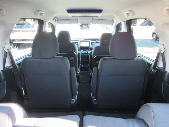 フリードハイブリッド ハイブリッド・Ｇブラックスタイル　ギャザズ９インチナビ　Ｂｌｕｅｔｏｏｔｈ　ＣＤ・ＤＶＤ再生　バックカメラ　前後ドラレコ　両側電動スライド　シートヒーター　後席モニター　モデューロエアロ　純正アルミホイール　ロールサンシェード（50枚目）