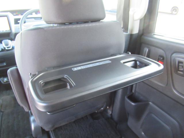 フリードハイブリッド ハイブリッド・Ｇブラックスタイル　ギャザズ９インチナビ　Ｂｌｕｅｔｏｏｔｈ　ＣＤ・ＤＶＤ再生　バックカメラ　前後ドラレコ　両側電動スライド　シートヒーター　後席モニター　モデューロエアロ　純正アルミホイール　ロールサンシェード（55枚目）