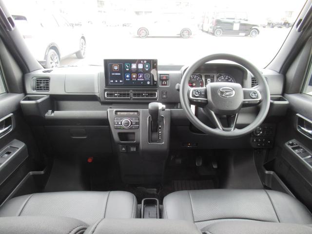 アトレー ＲＳ　純正ディスプレイオーディオ　Ｂｌｕｅｔｏｏｔｈ　フルセグＴＶ　バックカメラ　両側電動スライド　ＬＥＤヘッドライト　スマアシ　純正ホイール　スマートキー　ＥＴＣ　４ＷＤ　エンジンプッシュボタン（3枚目）