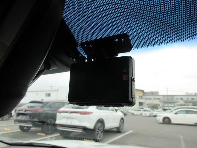 インサイト EX ギャザズナビ Bluetooth CD・DVD再生 フルセグTV バックカメラ 前後ドラレコ 電動シート シートヒーター 純正アルミホイール ブラインドスポットインフォメーション LEDヘッドライト(20枚目)