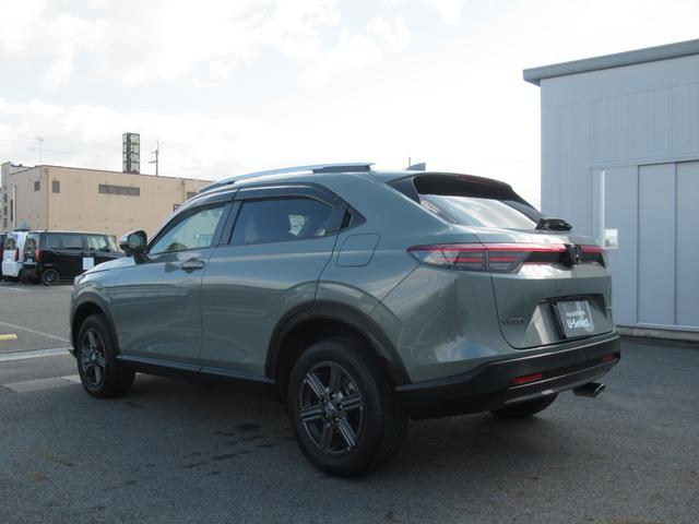 ヴェゼル e:HEVX・HuNTパッケージ ギャザズナビ Bluetooth CD・DVD再生 フルセグTV バックカメラ LEDヘッドライト 純正アルミホイール 弊社デモカー 本革巻きステアリング ホンダセンシング スマートキー(7枚目)