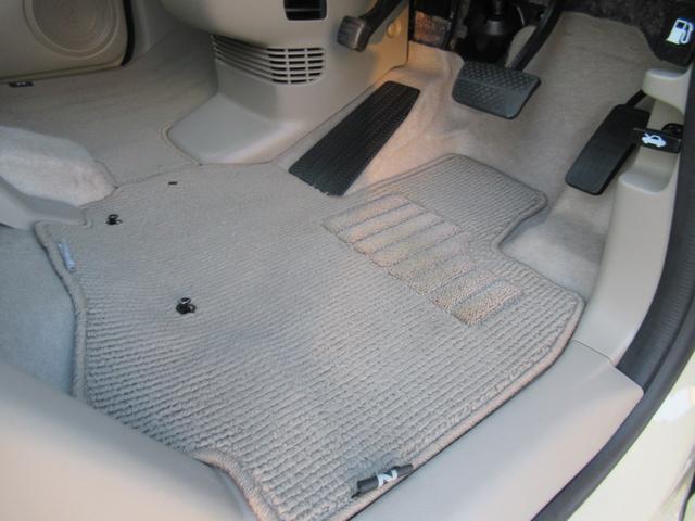 N-BOX G・Lパッケージ ギャザズナビ Bluetooth CD・DVD再生 フルセグTV バックカメラ 両側電動スライド HIDヘッドライト オートリトラミラー 純正アルミホイール ロールサンシェード ETC(32枚目)