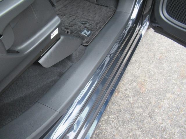 Ｎ－ＷＧＮカスタム Ｌ・ターボ　ギャザズナビ　Ｂｌｕｅｔｏｏｔｈ　ＣＤ・ＤＶＤ再生　フルセグＴＶ　バックカメラ　前後ドラレコ　シートヒーター　ＬＥＤヘッドライト　オートリトラミラー　純正アルミホイール　ＥＴＣ　スマートキー（32枚目）