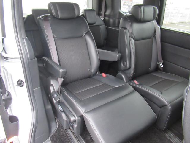 ステップワゴン e:HEVスパーダ 11.4インチHondaCONNECTナビ Bluetooth CD・DVD再生 フルセグTV バックカメラ 3カメラドラレコ 両側電動スライド 電動リアゲート シートヒーター 純正アルミホイール(41枚目)