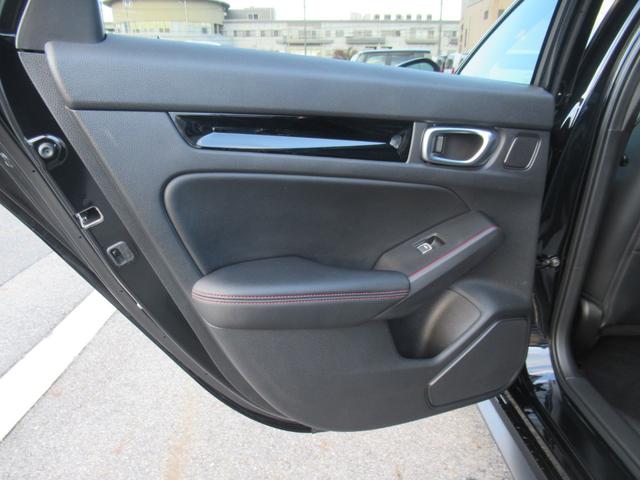 シビック RS Google搭載HondaCONNECTディスプレー Bカメラ 電動シート シートヒーター 6MT(42枚目)