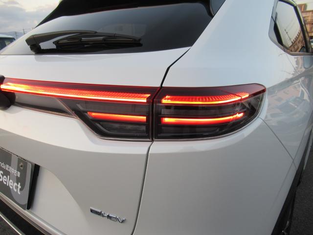 ヴェゼル e:HEVZ HondaCONNECTディスプレー Bluetooth フルセグTV マルチビューカメラ プレミアムオーディオ 電動リアゲート シートヒーター 弊社デモカー LEDヘッドライト ワイヤレス充電器(14枚目)