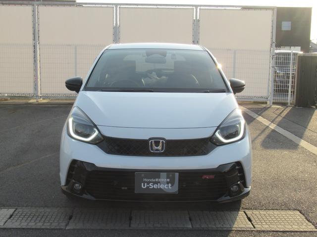 フィット e:HEVRS HondaCONNECTディスプレー Bluetooth フルセグTV バックカメラ 前後ドラレコ 純正アルミホイール スマートキー エンジンプッシュボタン LEDヘッドライト 禁煙車(5枚目)