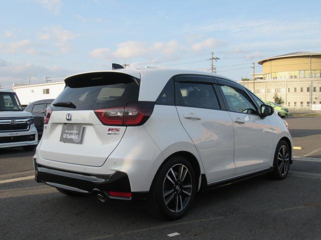 フィット e:HEVRS HondaCONNECTディスプレー Bluetooth フルセグTV バックカメラ 前後ドラレコ 純正アルミホイール スマートキー エンジンプッシュボタン LEDヘッドライト 禁煙車(9枚目)