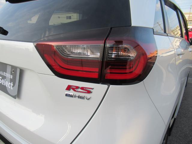 フィット e:HEVRS HondaCONNECTディスプレー Bluetooth フルセグTV バックカメラ 前後ドラレコ 純正アルミホイール スマートキー エンジンプッシュボタン LEDヘッドライト 禁煙車(14枚目)
