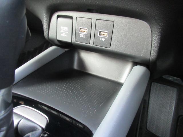 フィット e:HEVRS HondaCONNECTディスプレー Bluetooth フルセグTV バックカメラ 前後ドラレコ 純正アルミホイール スマートキー エンジンプッシュボタン LEDヘッドライト 禁煙車(31枚目)