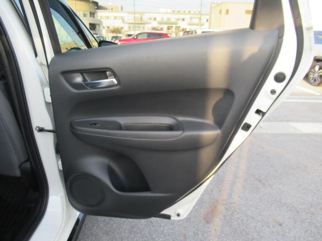 フィット e:HEVRS HondaCONNECTディスプレー Bluetooth フルセグTV バックカメラ 前後ドラレコ 純正アルミホイール スマートキー エンジンプッシュボタン LEDヘッドライト 禁煙車(37枚目)