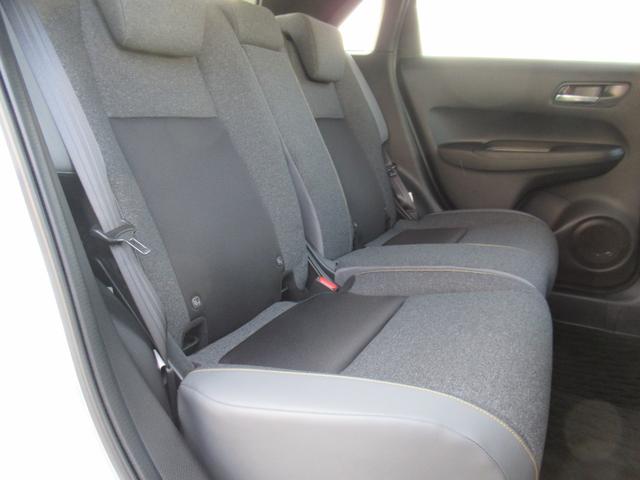 フィット e:HEVRS HondaCONNECTディスプレー Bluetooth フルセグTV バックカメラ 前後ドラレコ 純正アルミホイール スマートキー エンジンプッシュボタン LEDヘッドライト 禁煙車(40枚目)