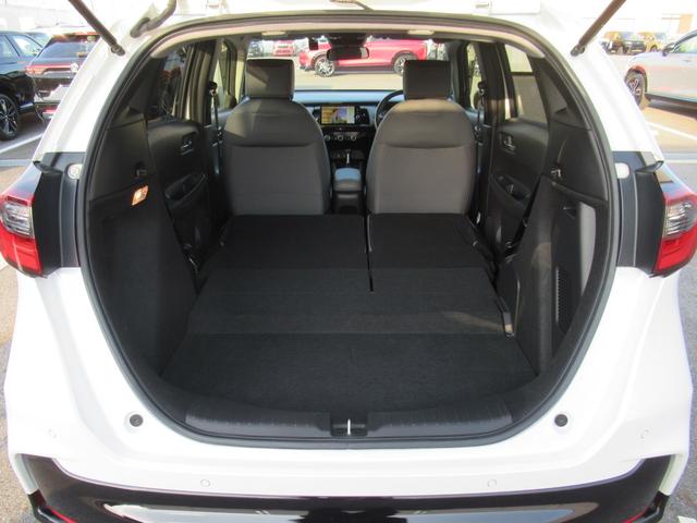 フィット e:HEVRS HondaCONNECTディスプレー Bluetooth フルセグTV バックカメラ 前後ドラレコ 純正アルミホイール スマートキー エンジンプッシュボタン LEDヘッドライト 禁煙車(43枚目)