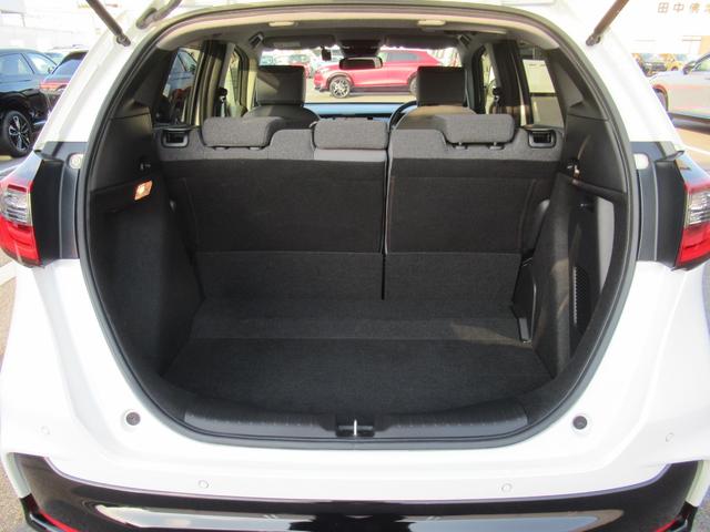 フィット e:HEVRS HondaCONNECTディスプレー Bluetooth フルセグTV バックカメラ 前後ドラレコ 純正アルミホイール スマートキー エンジンプッシュボタン LEDヘッドライト 禁煙車(45枚目)