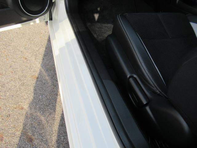 CR-Z αマスターレーベル 純正ナビ Bluetooth CD・DVD再生 フルセグTV バックカメラ あんしんパッケージ LEDヘッドライト 純正アルミホイール 2トーンカラー プレミアムペダル 禁煙車 スマートキー(35枚目)