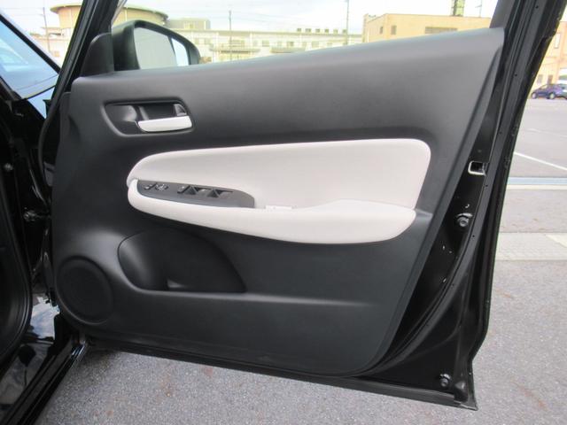 フィット ベーシック CD ホンダセンシング(28枚目)