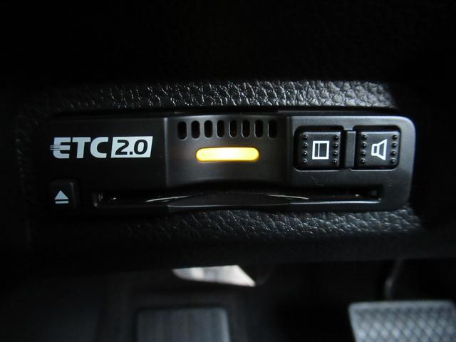 ヴェゼル e:HEVZ・PLaYパッケージ HondaCONNECTディスプレー Bluetooth フルセグTV バックカメラ 前後ドラレコ 電動リアゲート シートヒーター 2トーンカラー LEDヘッドライト 純正アルミホイール(21枚目)