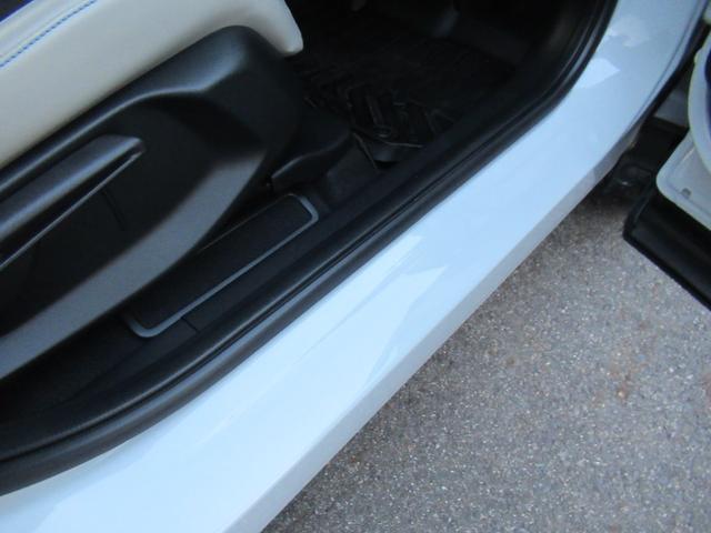 ヴェゼル e:HEVZ・PLaYパッケージ HondaCONNECTディスプレー Bluetooth フルセグTV バックカメラ 前後ドラレコ 電動リアゲート シートヒーター 2トーンカラー LEDヘッドライト 純正アルミホイール(32枚目)