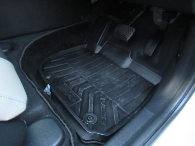 ヴェゼル e:HEVZ・PLaYパッケージ HondaCONNECTディスプレー Bluetooth フルセグTV バックカメラ 前後ドラレコ 電動リアゲート シートヒーター 2トーンカラー LEDヘッドライト 純正アルミホイール(33枚目)