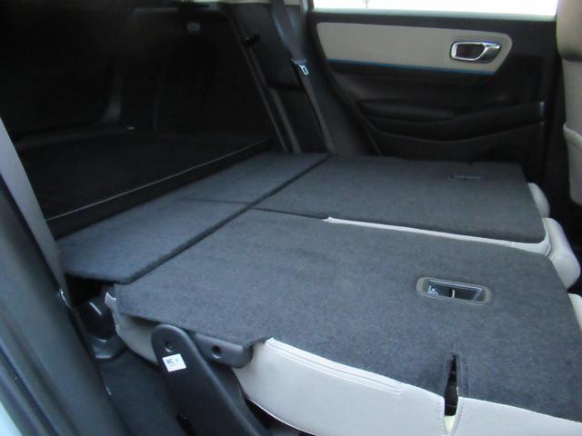 ヴェゼル e:HEVZ・PLaYパッケージ HondaCONNECTディスプレー Bluetooth フルセグTV バックカメラ 前後ドラレコ 電動リアゲート シートヒーター 2トーンカラー LEDヘッドライト 純正アルミホイール(40枚目)