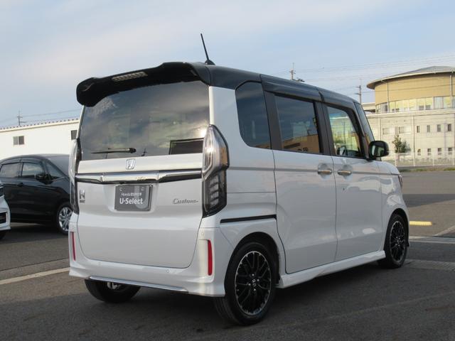 N-BOXカスタム Lターボ ギャザズナビ Bluetooth CD・DVD再生 フルセグTV バックカメラ 前後ドラレコ アドバンスドルームミラー 両側電動スライド シートヒーター 純正アルミホイール シートバックテーブル(9枚目)