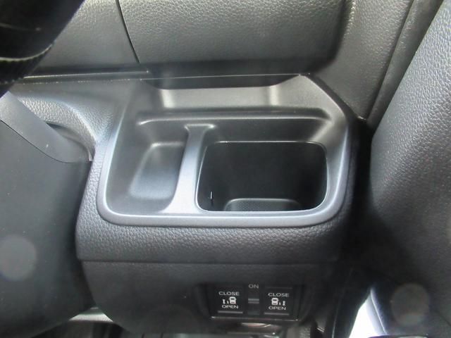 N-BOXカスタム Lターボ ギャザズナビ Bluetooth CD・DVD再生 フルセグTV バックカメラ 前後ドラレコ アドバンスドルームミラー 両側電動スライド シートヒーター 純正アルミホイール シートバックテーブル(35枚目)