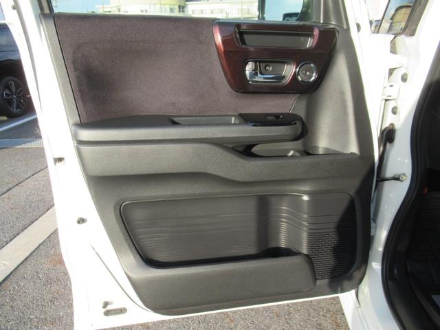 N-BOXカスタム Lターボ ギャザズナビ Bluetooth CD・DVD再生 フルセグTV バックカメラ 前後ドラレコ アドバンスドルームミラー 両側電動スライド シートヒーター 純正アルミホイール シートバックテーブル(57枚目)