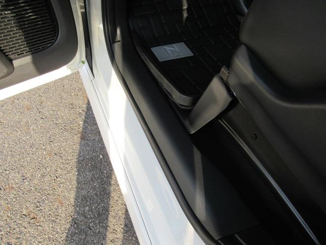 N-BOXカスタム Lターボ ギャザズナビ Bluetooth CD・DVD再生 フルセグTV バックカメラ 前後ドラレコ アドバンスドルームミラー 両側電動スライド シートヒーター 純正アルミホイール シートバックテーブル(58枚目)