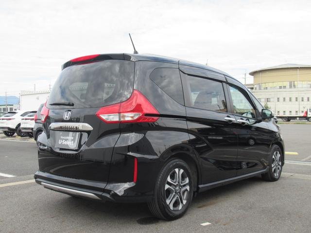 フリード+ クロスター・ホンダセンシング ギャザズナビ Bluetooth CD・DVD再生 フルセグTV バックカメラ 前後ドラレコ 後席モニター 両側電動スライド シートヒーター 純正アルミホイール オートリトラミラー LEDヘッドライト(9枚目)