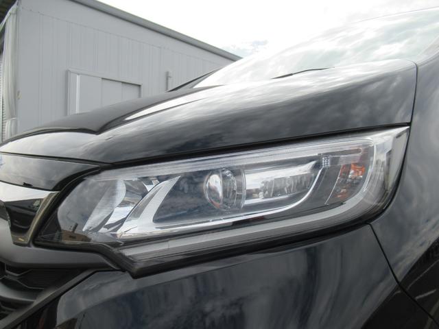 フリード+ クロスター・ホンダセンシング ギャザズナビ Bluetooth CD・DVD再生 フルセグTV バックカメラ 前後ドラレコ 後席モニター 両側電動スライド シートヒーター 純正アルミホイール オートリトラミラー LEDヘッドライト(12枚目)