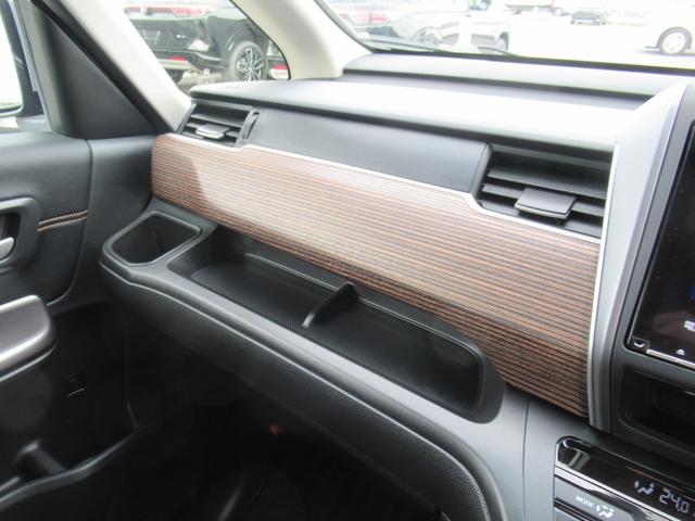 フリード+ クロスター・ホンダセンシング ギャザズナビ Bluetooth CD・DVD再生 フルセグTV バックカメラ 前後ドラレコ 後席モニター 両側電動スライド シートヒーター 純正アルミホイール オートリトラミラー LEDヘッドライト(26枚目)